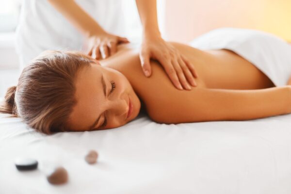 Sensual Massage Techniques That Must Be Tried On Your Woman To Drive Her Absolutely Wild