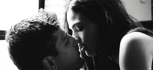 How To Use Your Tongue While Kissing How To Use Your Tongue While Kissing