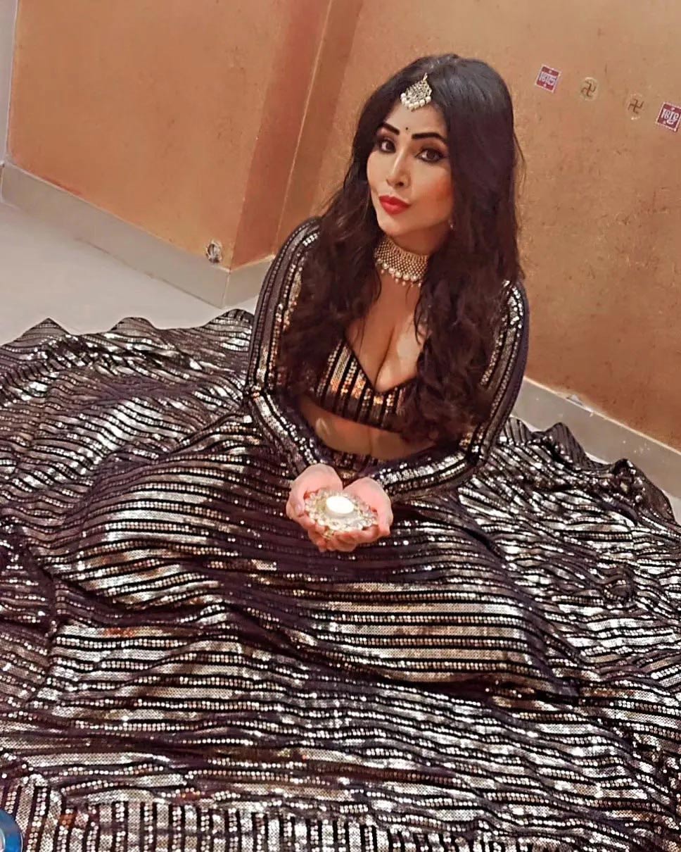 Rajsi is known for her roles in “Charmsukh” and “Palang Tod.” Rajsi is known for her roles in “Charmsukh” and “Palang Tod.”