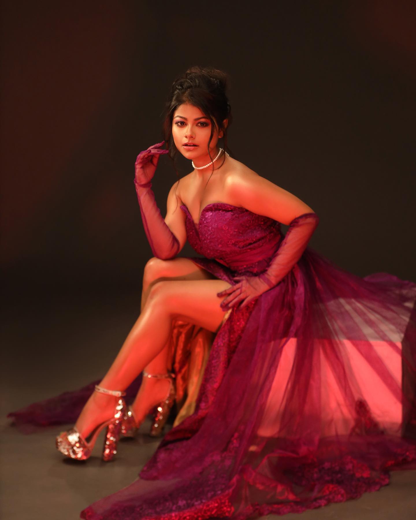 Pallavi Mukherjee: Pallavi has made a name for herself with her roles in Ullu series like “Charm Sukh” and “Gandii Baat.” Pallavi Mukherjee: Pallavi has made a name for herself with her roles in Ullu series like “Charm Sukh” and “Gandii Baat.”
